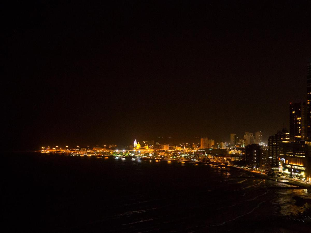 Hotel Capilla Del Mar Cartagena  Exterior foto Night view of Haifa