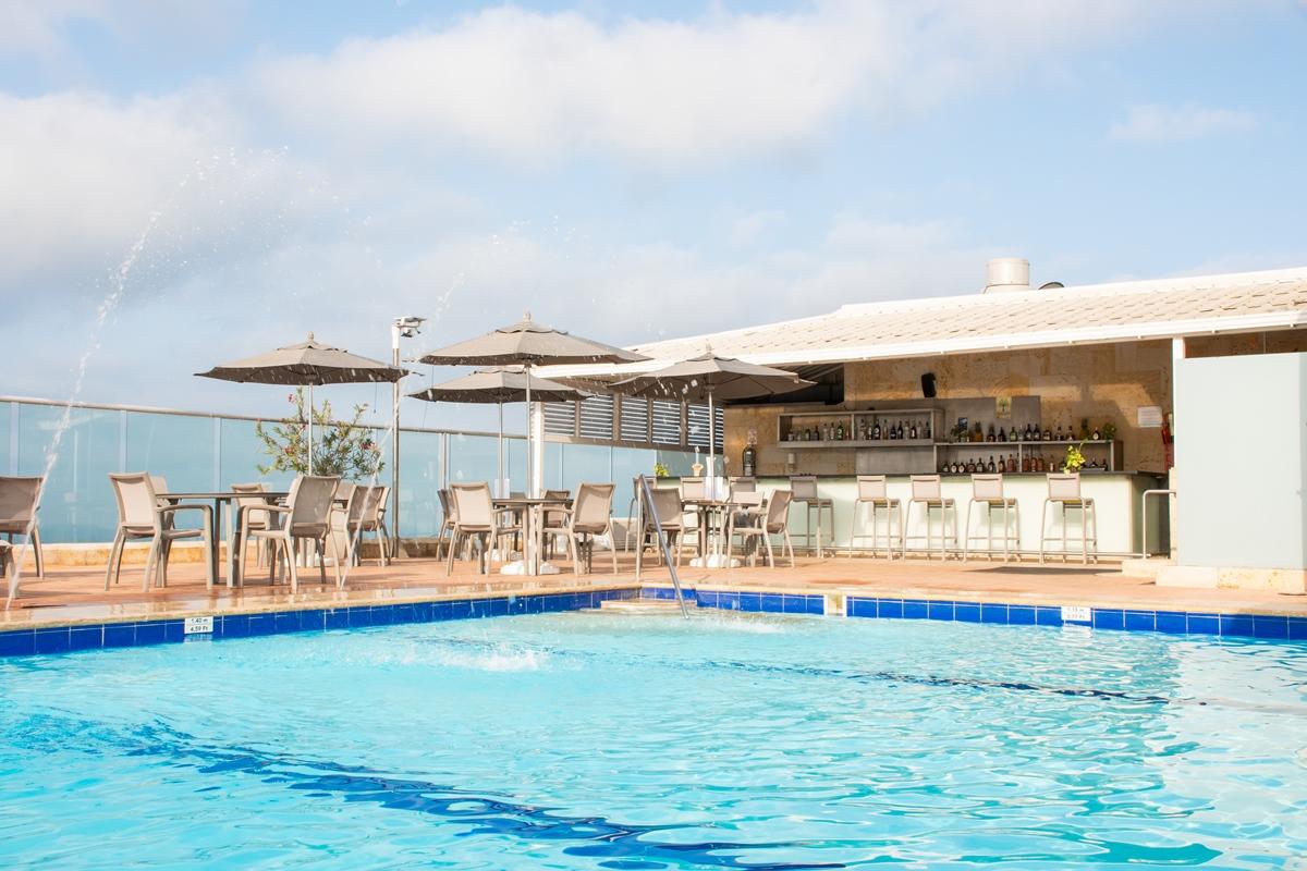Hotel Capilla Del Mar Cartagena  Exterior foto Rooftop pool at the hotel